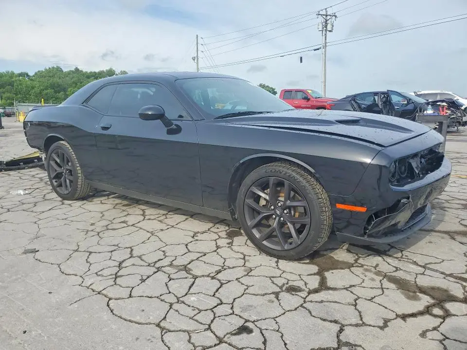 2021 DODGE CHALLENGER SXT  