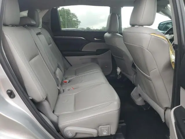 2017 TOYOTA HIGHLANDER LIMITED  