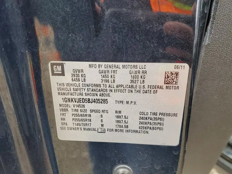 2011 CHEVROLET TRAVERSE LT  