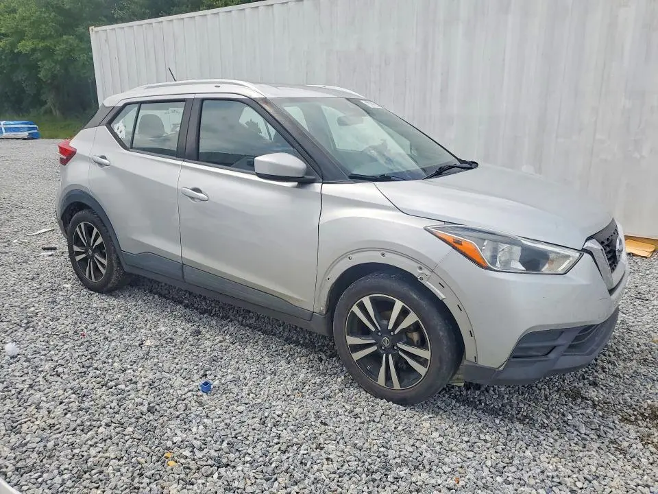 2020 NISSAN KICKS SV  