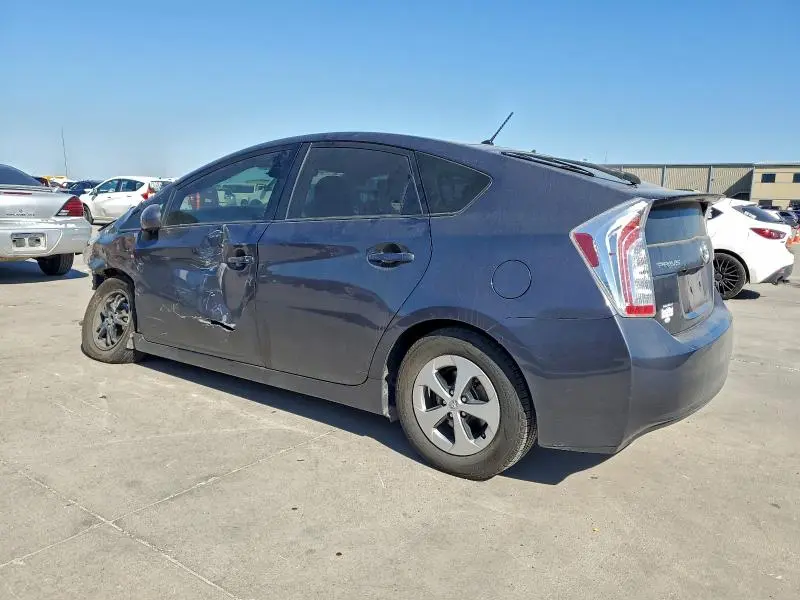 2015 TOYOTA PRIUS   