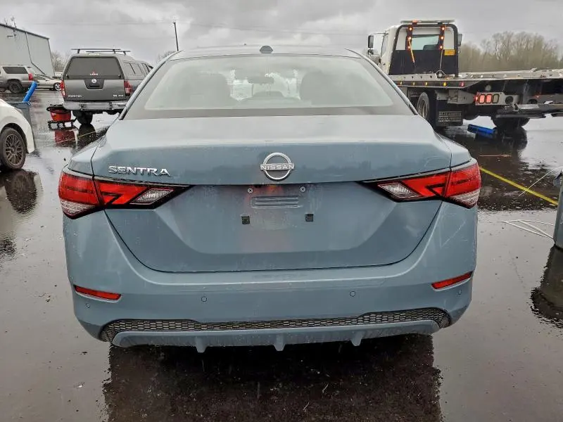 2025 NISSAN SENTRA SV  