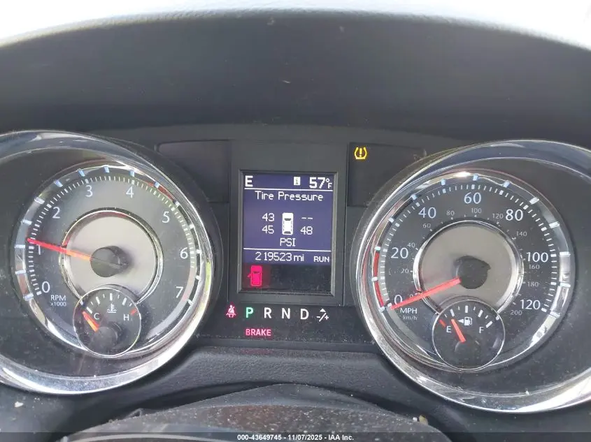 2011 CHRYSLER TOWN & COUNTRY TOURING-L