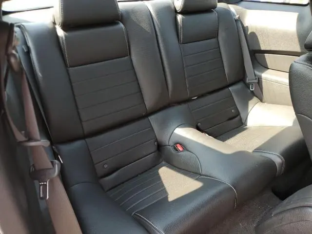 2011 FORD MUSTANG