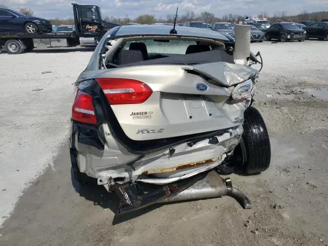 2016 FORD FOCUS SE  