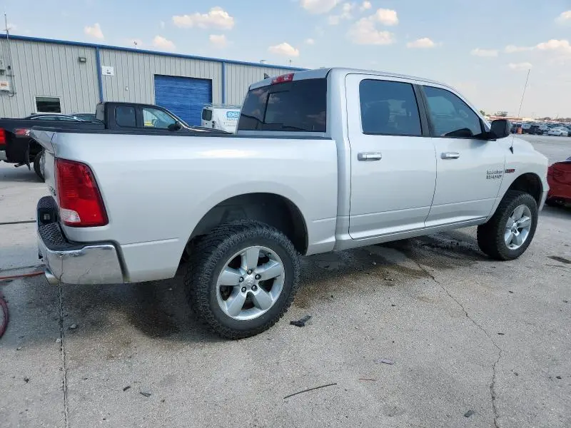 2015 RAM 1500 SLT