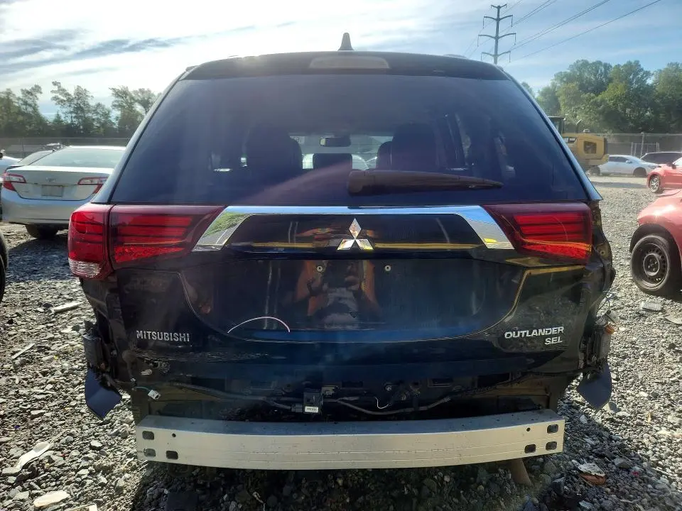 2019 MITSUBISHI OUTLANDER SE  