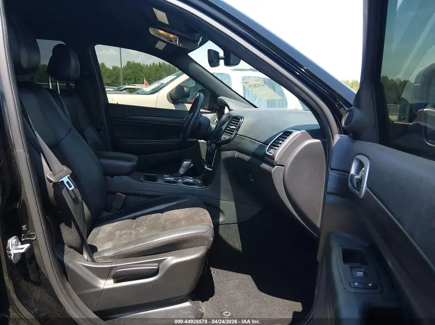 2019 JEEP GRAND CHEROKEE ALTITUDE 4X4