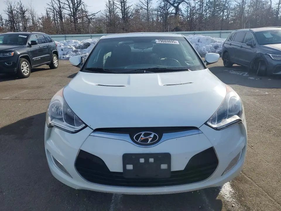 2013 HYUNDAI VELOSTER BASE  