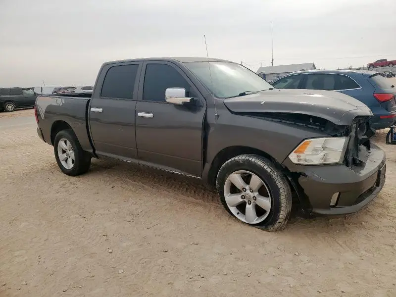 2014 RAM 1500 ST  