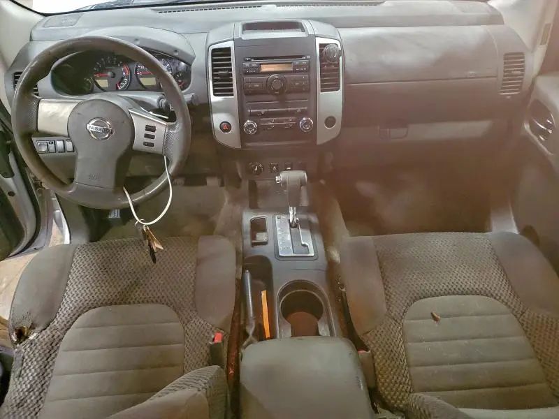 2012 NISSAN FRONTIER SV  