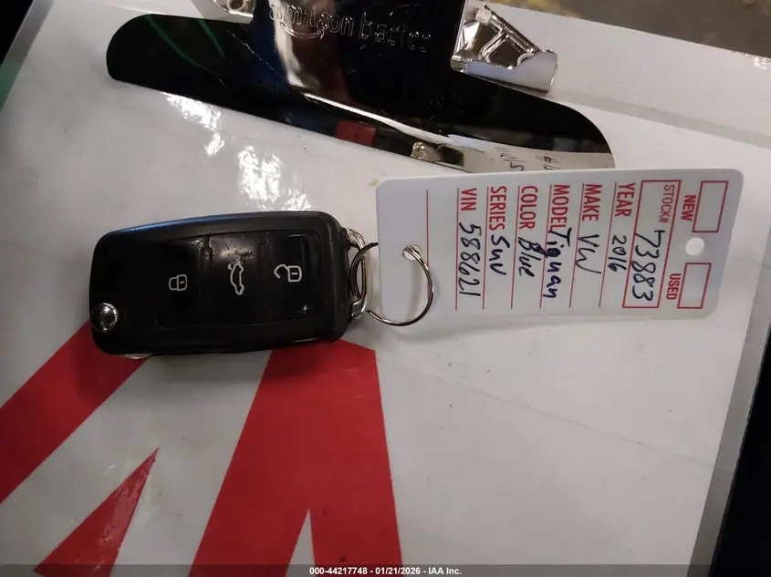 2016 VOLKSWAGEN TIGUAN S