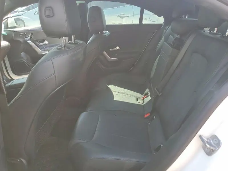 2023 MERCEDES-BENZ CLA 250 4MATIC  