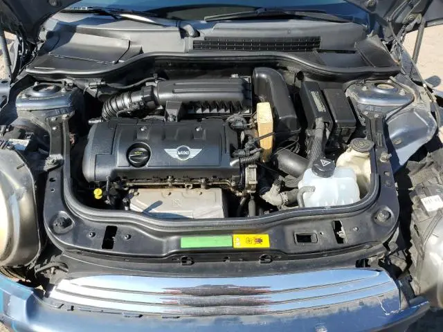 2011 MINI COOPER   