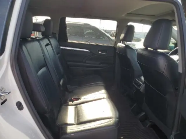 2014 TOYOTA HIGHLANDER XLE  