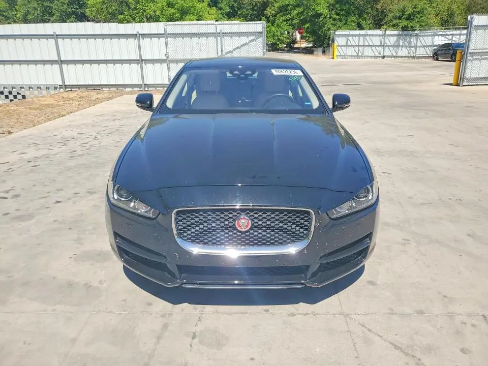 2018 JAGUAR XE PRESTIGE  