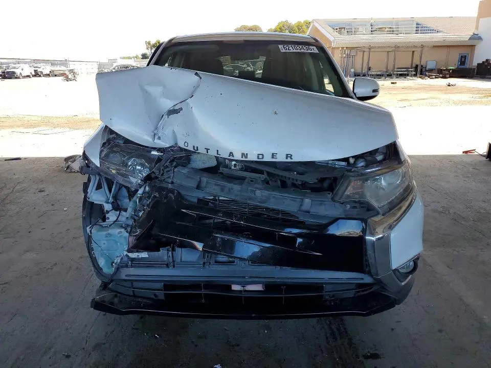 2016 MITSUBISHI OUTLANDER SE  