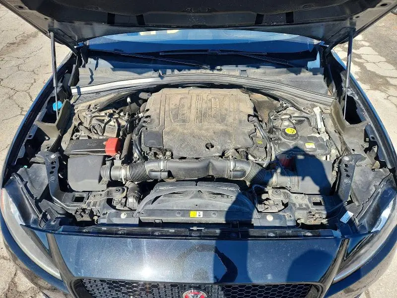 2017 JAGUAR F-PACE PREMIUM  
