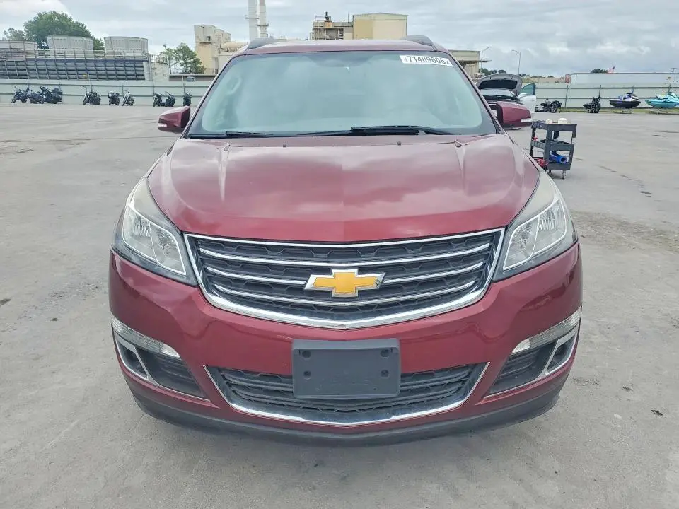 2015 CHEVROLET TRAVERSE LT  