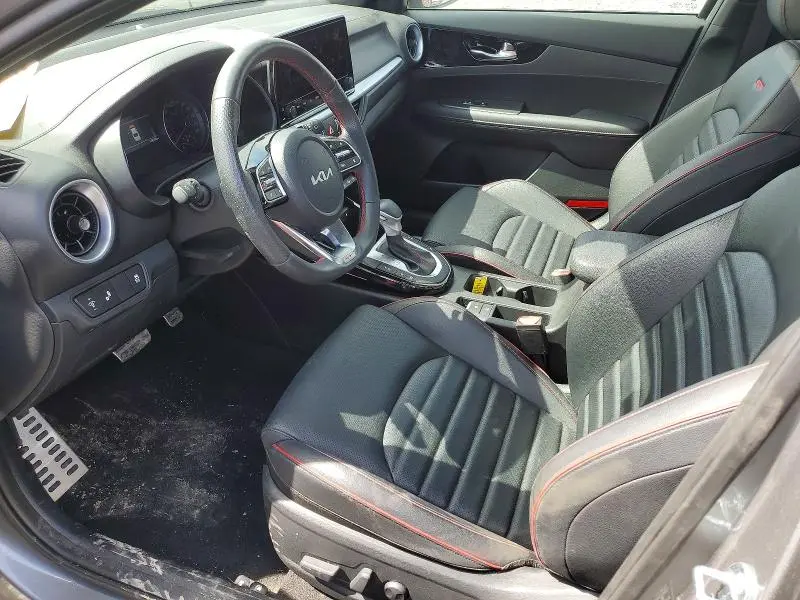 2024 KIA FORTE GT  
