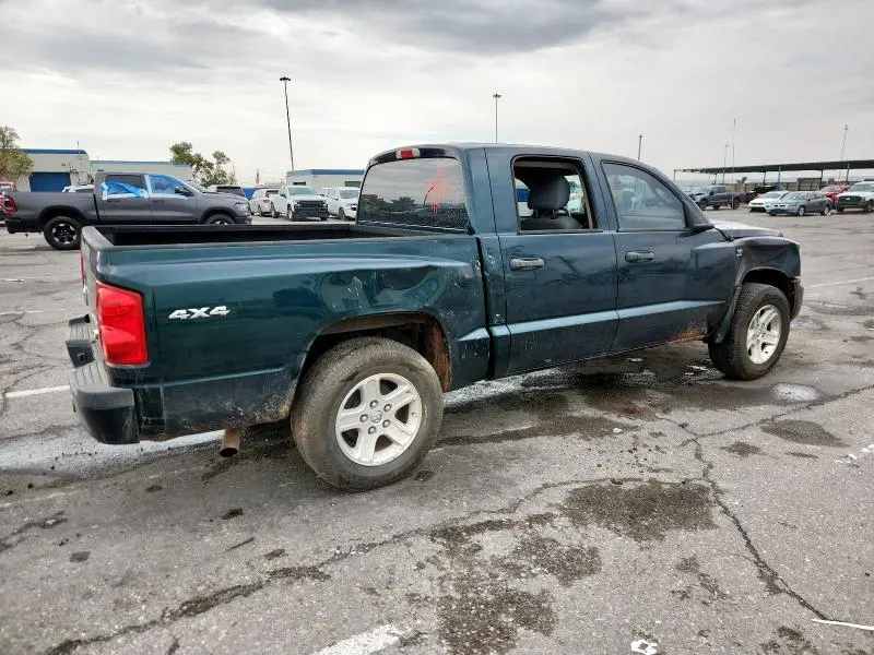 2011 DODGE DAKOTA SLT  