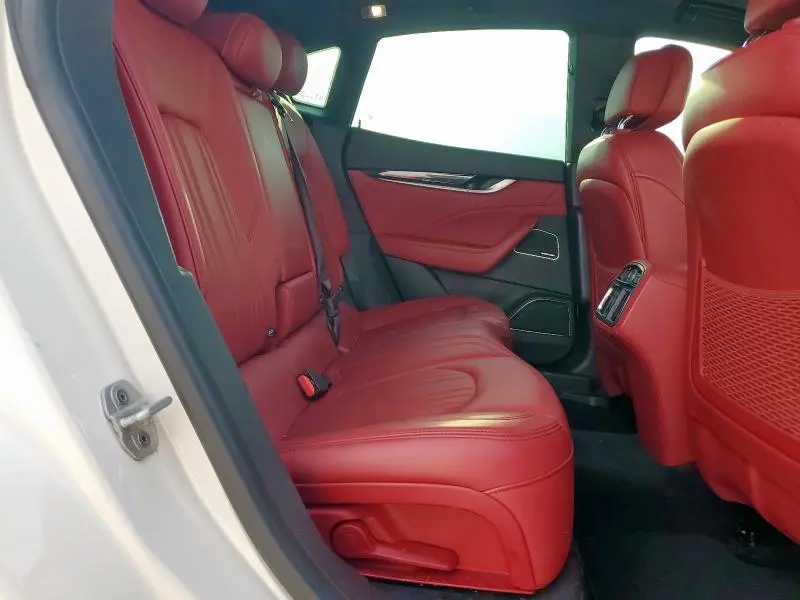 2022 MASERATI LEVANTE MODENA  