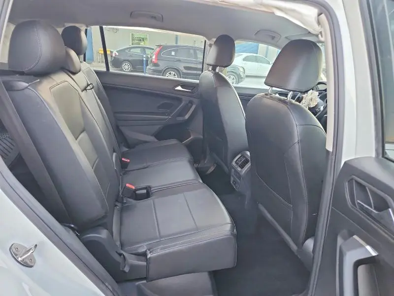 2020 VOLKSWAGEN TIGUAN SE  