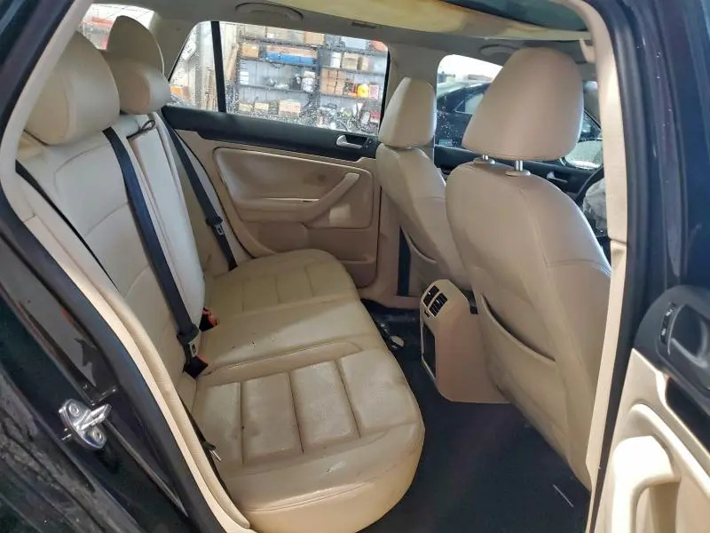 2013 VOLKSWAGEN JETTA TDI  