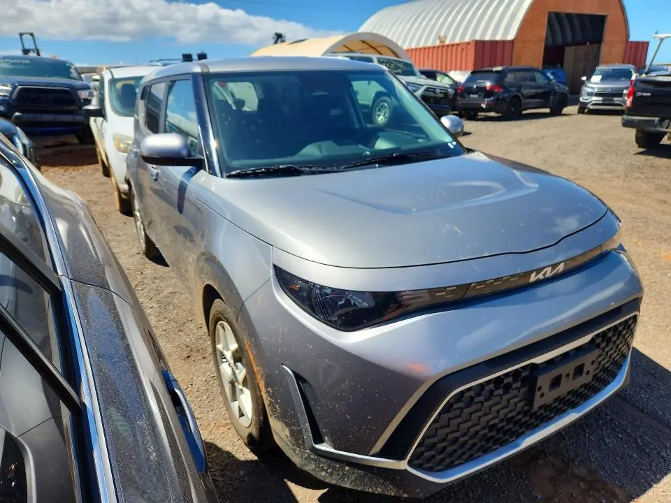 2025 KIA SOUL LX  
