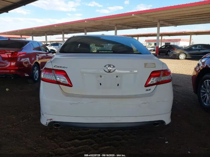 2010 TOYOTA CAMRY SE