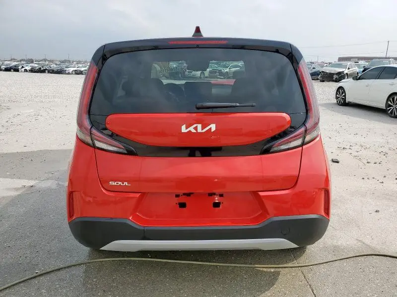 2024 KIA SOUL LX  