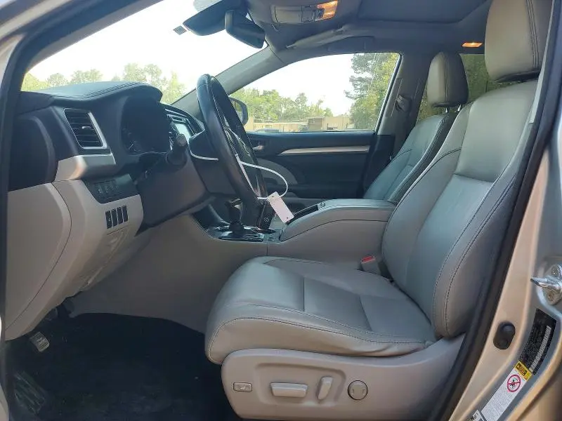 2018 TOYOTA HIGHLANDER XLE  