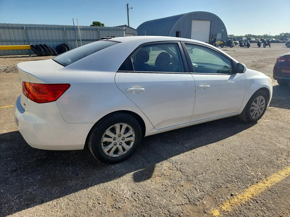 2011 KIA FORTE EX  