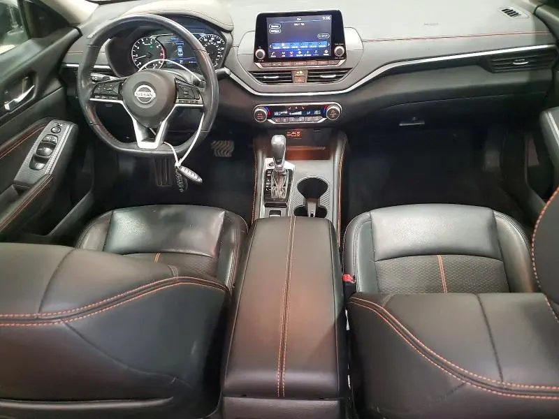 2021 NISSAN ALTIMA SR  