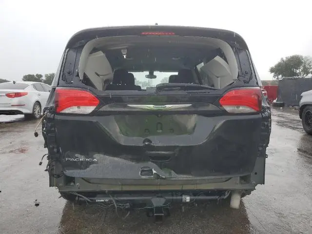 2017 CHRYSLER PACIFICA LX  