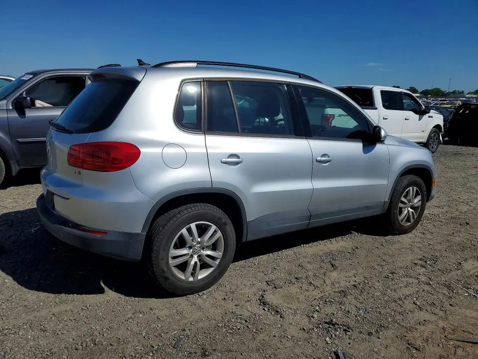 2017 VOLKSWAGEN TIGUAN S  