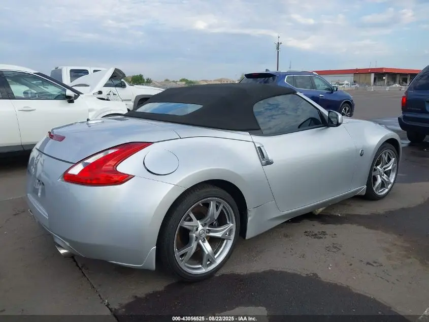2012 NISSAN 370Z TOURING