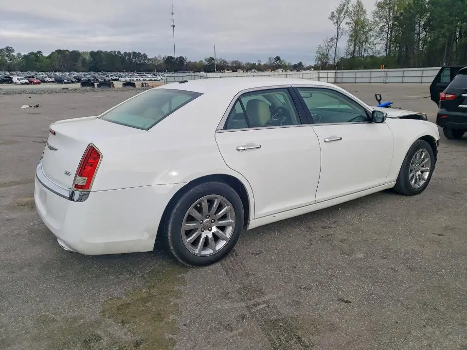 2012 CHRYSLER 300 LIMITED  