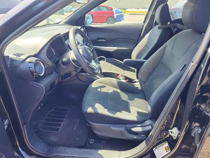 2020 NISSAN KICKS SV  