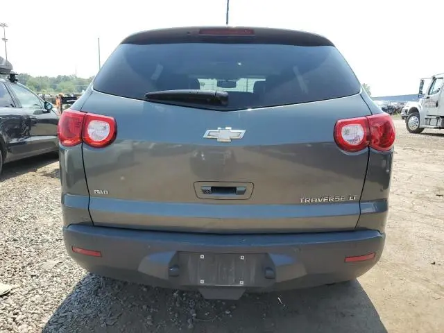 2011 CHEVROLET TRAVERSE LT  