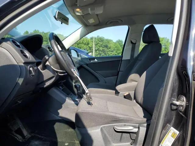 2014 VOLKSWAGEN TIGUAN S  