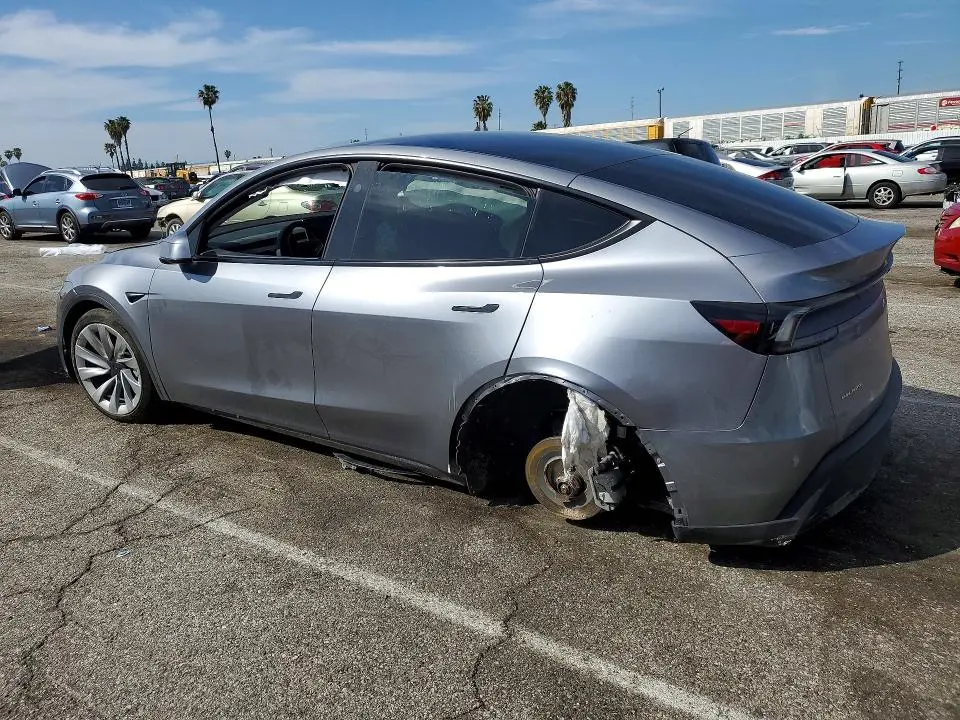 2026 TESLA MODEL Y   