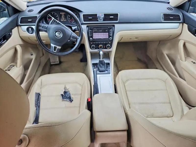 2012 VOLKSWAGEN PASSAT SE  