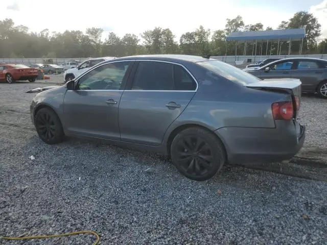 2010 VOLKSWAGEN JETTA SE  