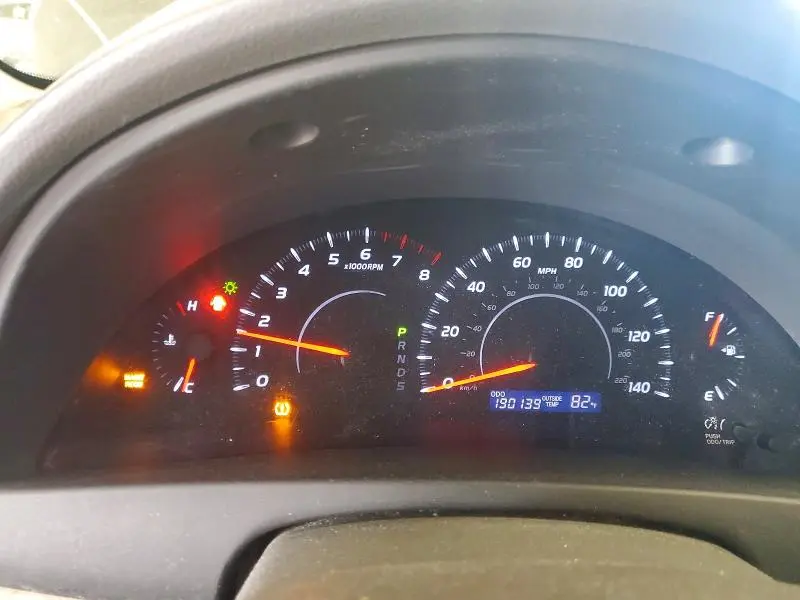2011 TOYOTA CAMRY LE  