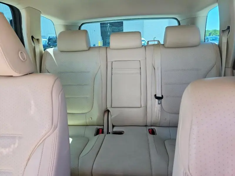 2012 VOLKSWAGEN TOUAREG V6 TDI  