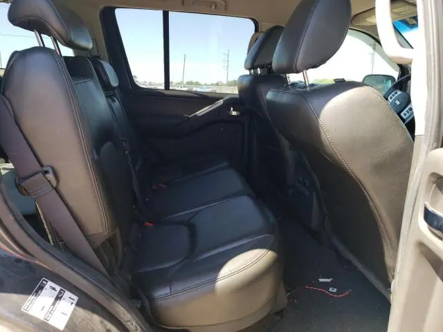 2011 NISSAN PATHFINDER S  