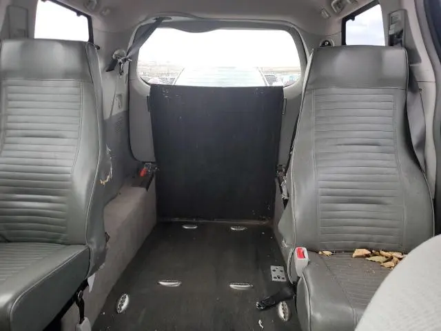 2011 TOYOTA SEINNA   