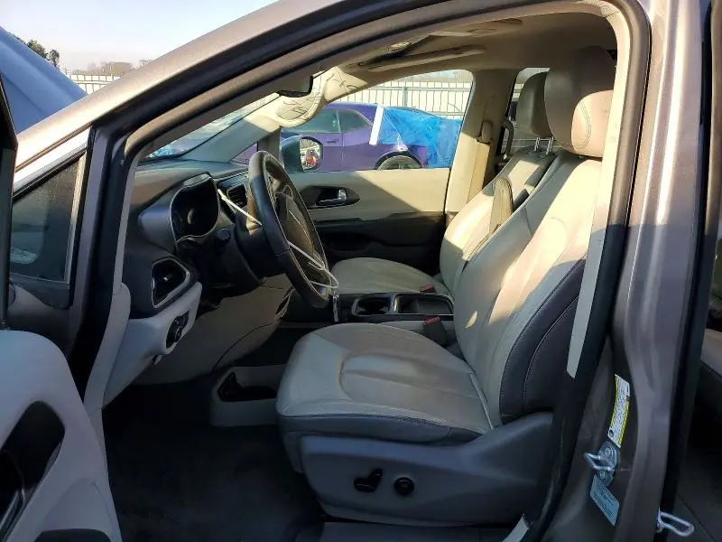 2017 CHRYSLER PACIFICA TOURING L  