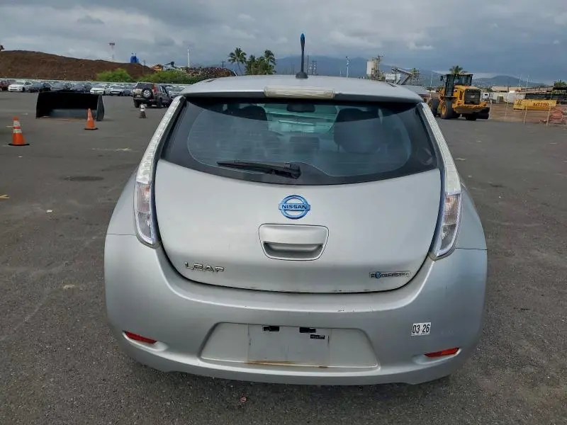 2011 NISSAN LEAF SV  